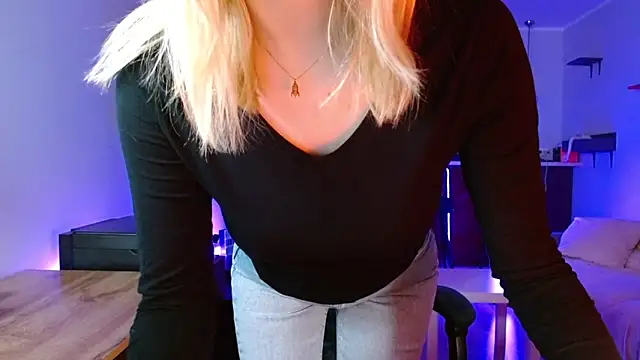 illusorycat online show from February 10, 2026, 3:27 pm