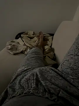 MAHKE12 online show from October 6, 2025, 10:29 pm