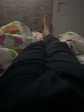 MAHKE12 online show from October 24, 2025, 10:17 pm