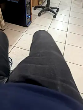 MAHKE12 online show from November 7, 2025, 9:31 am