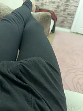 MAHKE12 online show from December 4, 2025, 9:12 pm