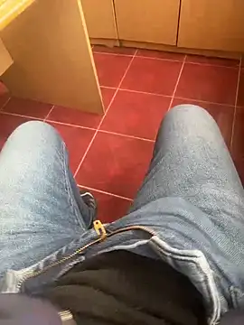 MAHKE12 online show from February 6, 2026, 9:56 am