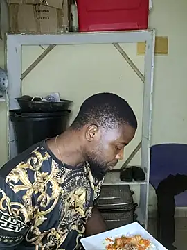 Snapshot of vannycov chatting on February 26, 2026, 9:14 pm vannycov online show from February 26, 2026, 9:14 pm