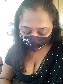 sexynayan23 online show from March 10, 2026, 5:34 am