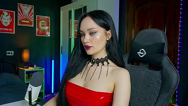 Snapshot of QueenAliss chatting on November 3, 2025, 6:03 am QueenAliss online show from November 3, 2025, 6:03 am