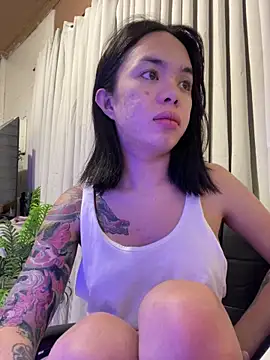 SweetCheska19 online show from February 16, 2026, 8:27 pm