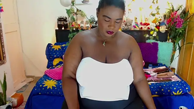 anai valentinex online show from December 17, 2024, 8:32 pm