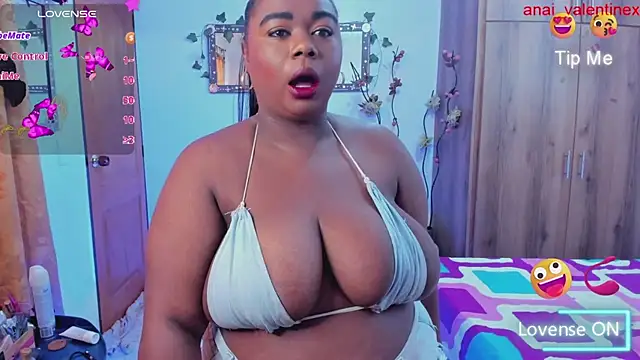 anai valentinex online show from January 18, 2026, 3:49 pm