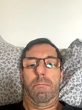 steph19x5 online show from November 12, 2025, 11:43 am