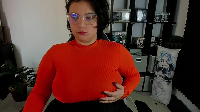 aika-dreams online show from December 15, 2024, 1:22 pm