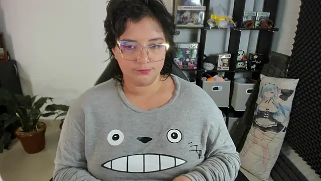 aika-dreams online show from February 27, 2025, 3:26 pm