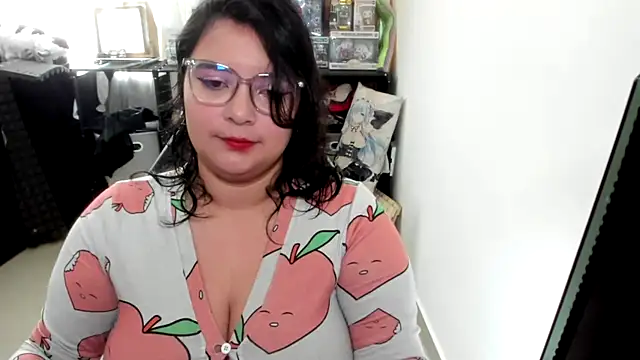 aika-dreams online show from November 4, 2025, 12:59 pm