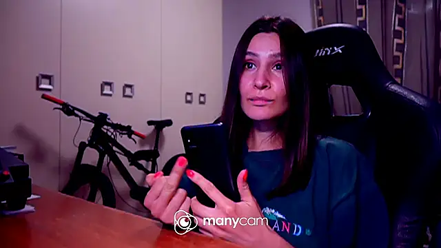 GodlyTheia online show from February 26, 2025, 8:00 pm