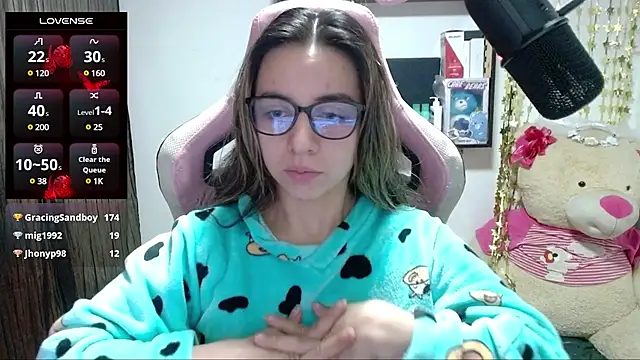 Maggie Fox3 online show from February 24, 2025, 6:05 am