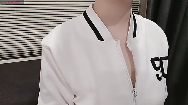 Snapshot of pelue chatting on February 8, 2026, 1:20 am pelue online show from February 8, 2026, 1:20 am