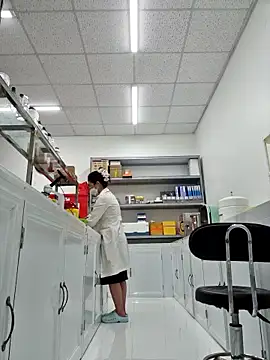 HinaLovely online show from February 5, 2026, 9:14 am