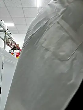 HinaLovely online show from February 6, 2026, 3:22 am