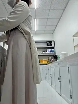 HinaLovely online show from February 7, 2026, 3:21 am