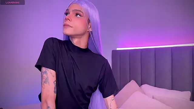 Snapshot of Varya_Ferreira chatting on December 17, 2024, 10:01 am Varya Ferreira online show from December 17, 2024, 10:01 am