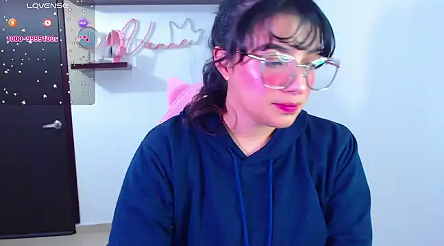 Snapshot of Vannessa__Shy chatting on February 13, 2025, 10:00 pm Vannessa Shy online show from February 13, 2025, 10:00 pm