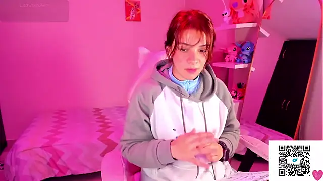 Snapshot of Vannessa__Shy chatting on February 16, 2026, 8:38 pm Vannessa Shy online show from February 16, 2026, 8:38 pm