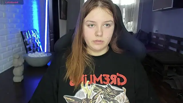 Snapshot of XNirvanaX chatting on March 2, 2025, 5:12 am XNirvanaX online show from March 2, 2025, 5:12 am