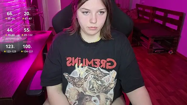 XNirvanaX online show from May 31, 2026, 3:47 am