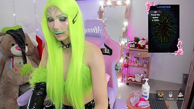 alessandrathedoll online show from December 19, 2025, 7:32 pm