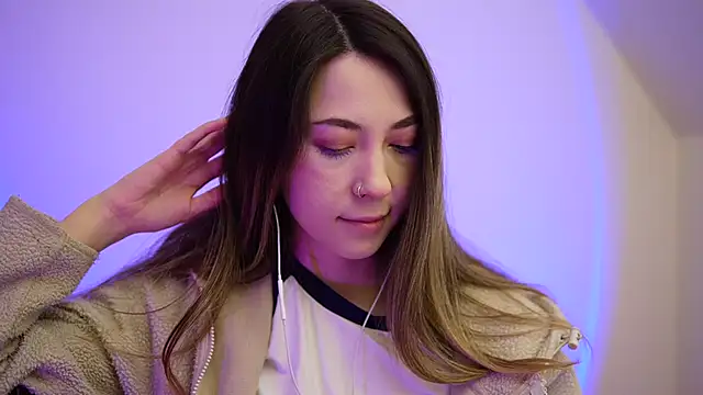 chibi moon  online show from March 21, 2025, 9:12 pm