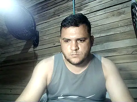 Arcangel 05 online show from April 29, 2026, 4:16 am