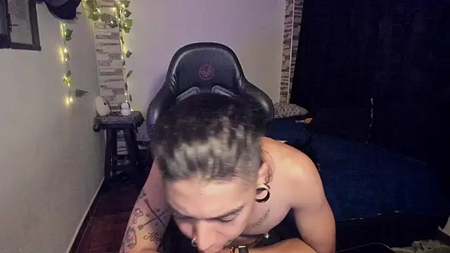 Snapshot of saad_man chatting on November 11, 2025, 1:49 am saad man online show from November 11, 2025, 1:49 am