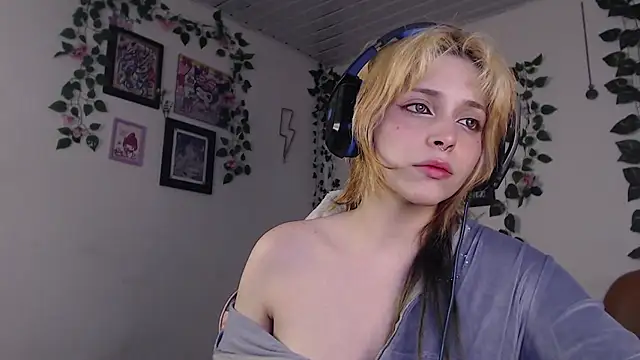 Snapshot of MaryJannes chatting on January 17, 2025, 6:36 am MaryJannes online show from January 17, 2025, 6:36 am