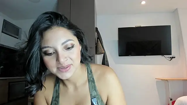 alexademie1 online show from January 3, 2025, 1:58 pm