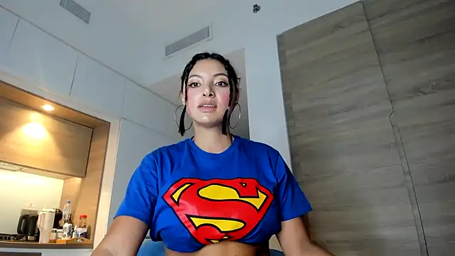 alexademie1 online show from October 10, 2025, 1:43 pm