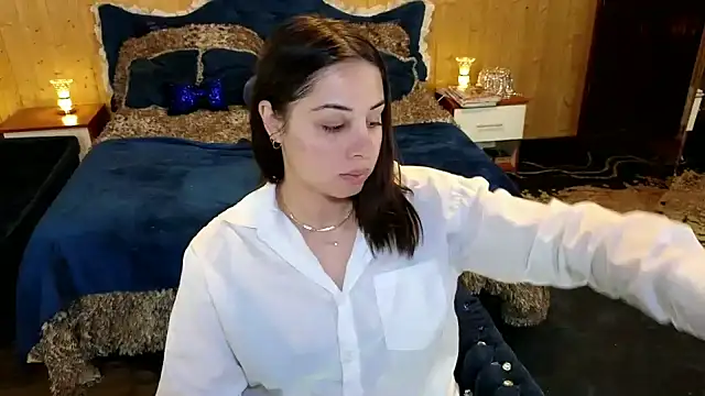 Snapshot of VanessaDoyle chatting on February 13, 2025, 2:20 pm VanessaDoyle online show from February 13, 2025, 2:20 pm
