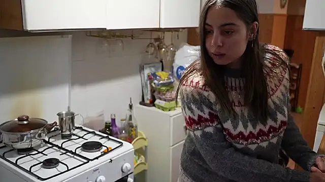 VanessaDoyle online show from November 18, 2025, 8:30 am