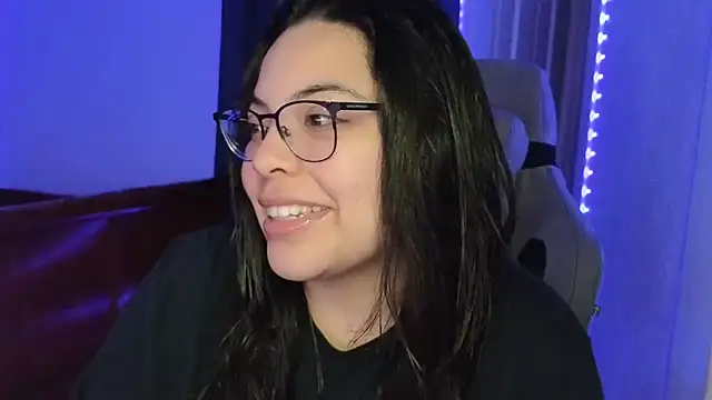 Snapshot of drizzypeach602 chatting on October 13, 2025, 4:23 am drizzypeach602 online show from October 13, 2025, 4:23 am