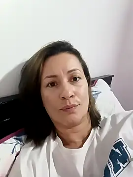 Snapshot of Verito_hot chatting on February 1, 2025, 2:47 am Verito hot online show from February 1, 2025, 2:47 am