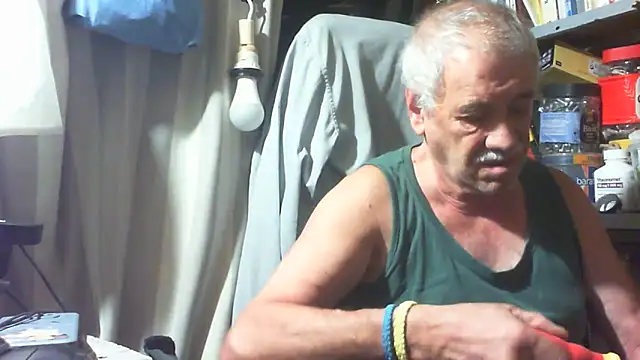 Snapshot of nonnomaturobisex chatting on September 24, 2025, 6:39 am nonnomaturobisex online show from September 24, 2025, 6:39 am