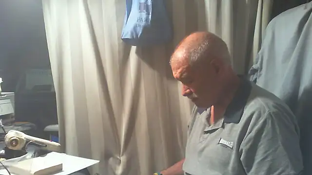 Snapshot of nonnomaturobisex chatting on October 1, 2025, 7:03 am nonnomaturobisex online show from October 1, 2025, 7:03 am