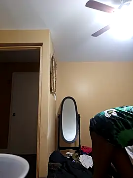 Snapshot of oliviaprettypussy chatting on January 19, 2025, 9:55 am oliviaprettypussy online show from January 19, 2025, 9:55 am