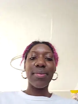 oliviaprettypussy online show from May 5, 2026, 7:55 pm