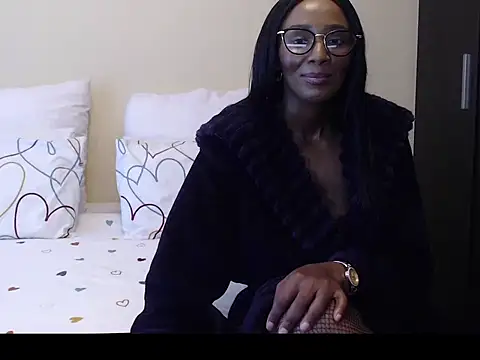 Snapshot of yummycherryxx chatting on September 19, 2025, 8:16 am yummycherryxx online show from September 19, 2025, 8:16 am