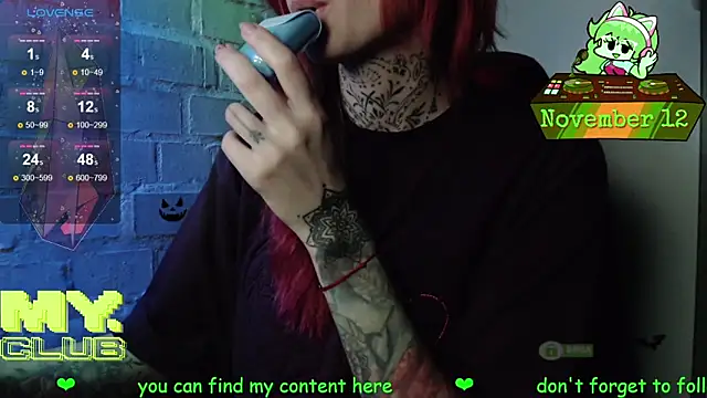 Snapshot of Witch_Emma chatting on November 12, 2025, 7:09 am Witch Emma online show from November 12, 2025, 7:09 am