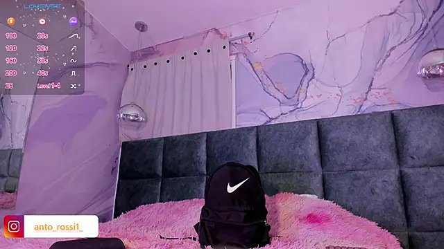 AntonellaRossi online show from March 19, 2026, 8:02 pm