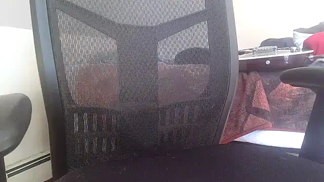 Snapshot of OralDesires2 chatting on December 24, 2024, 5:34 pm OralDesires2 online show from December 24, 2024, 5:34 pm