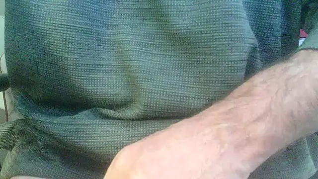 Snapshot of OralDesires2 chatting on December 27, 2024, 6:53 pm OralDesires2 online show from December 27, 2024, 6:53 pm