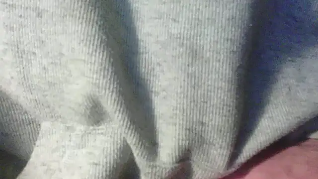 Snapshot of OralDesires2 chatting on January 7, 2025, 2:20 am OralDesires2 online show from January 7, 2025, 2:20 am