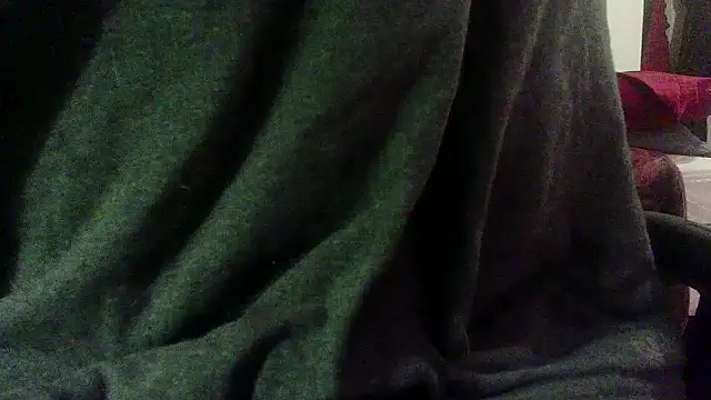 Snapshot of OralDesires2 chatting on February 10, 2025, 12:08 am OralDesires2 online show from February 10, 2025, 12:08 am