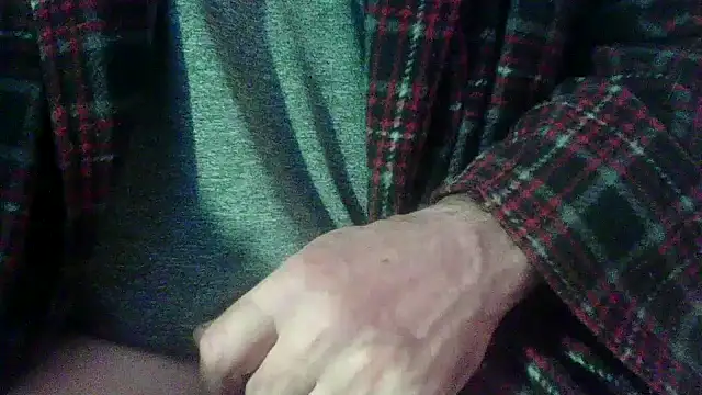 Snapshot of OralDesires2 chatting on February 16, 2025, 4:42 am OralDesires2 online show from February 16, 2025, 4:42 am